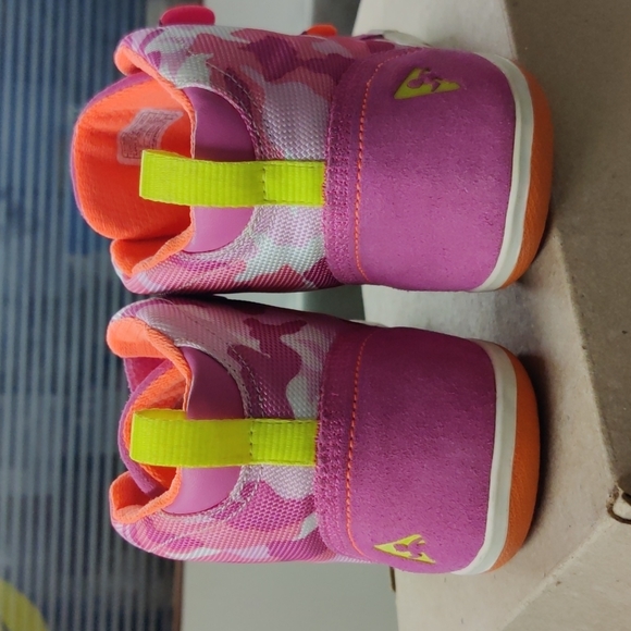 Plae Max Suede pink camo original unused usa imported for girls - Picture 6 of 8